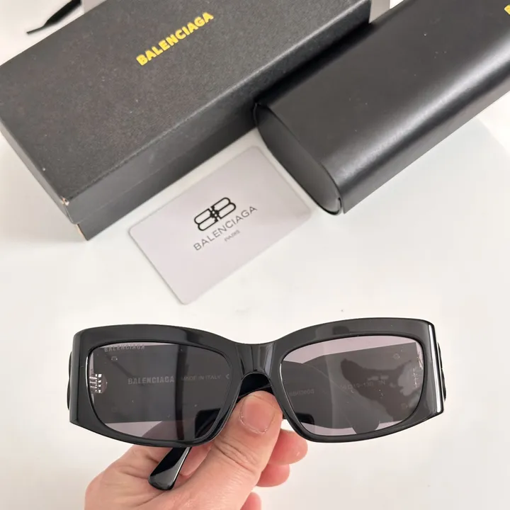 スーパーコピー バレンシアガ サングラス