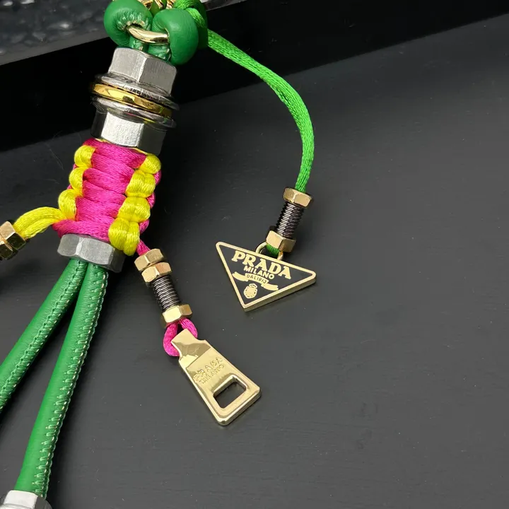 スーパーコピー プラダ キーホルダー