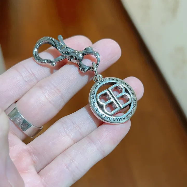 スーパーコピー バレンシアガ キーホルダー