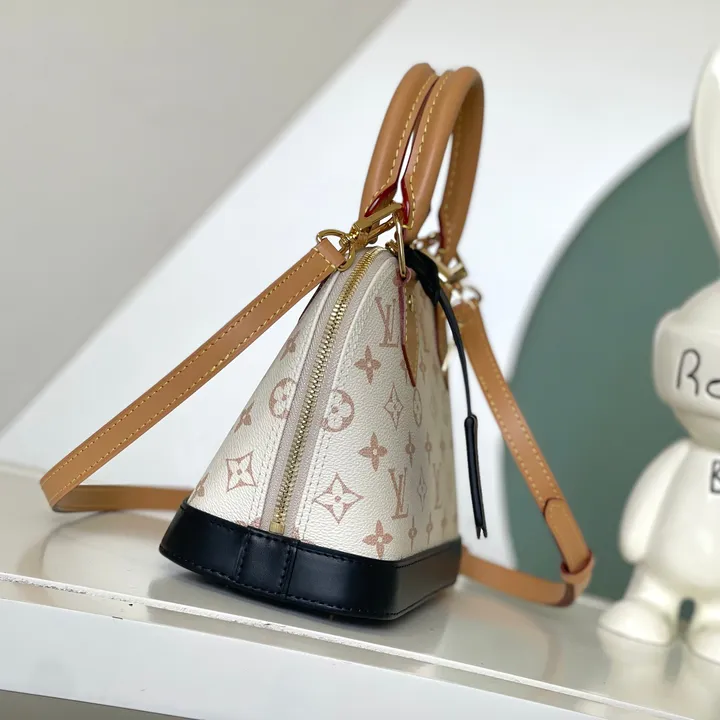 スーパーコピー ルイヴィトン キーホルダー