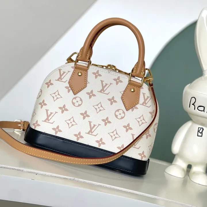 スーパーコピー ルイヴィトン キーホルダー