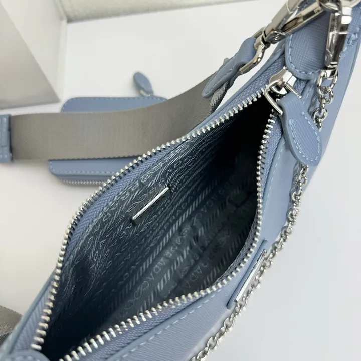 スーパーコピー バレンシアガ キーホルダー