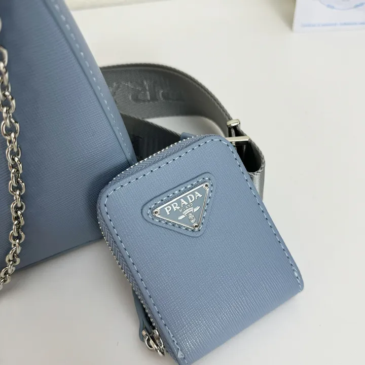 スーパーコピー バレンシアガ キーホルダー