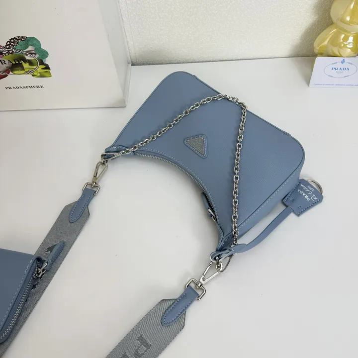 スーパーコピー バレンシアガ キーホルダー