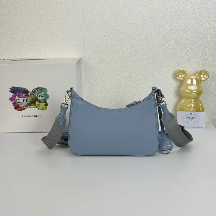 スーパーコピー バレンシアガ キーホルダー