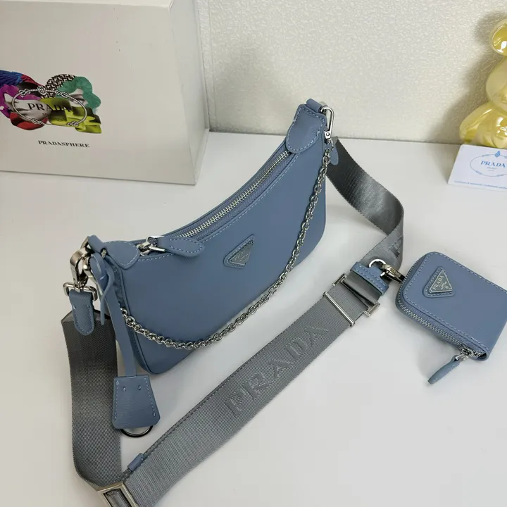 スーパーコピー バレンシアガ キーホルダー