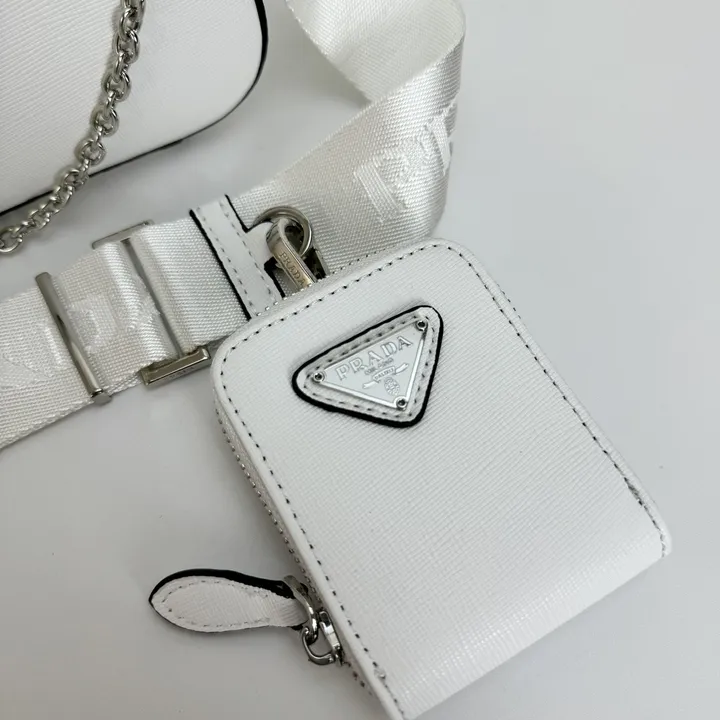 スーパーコピー バレンシアガ キーホルダー