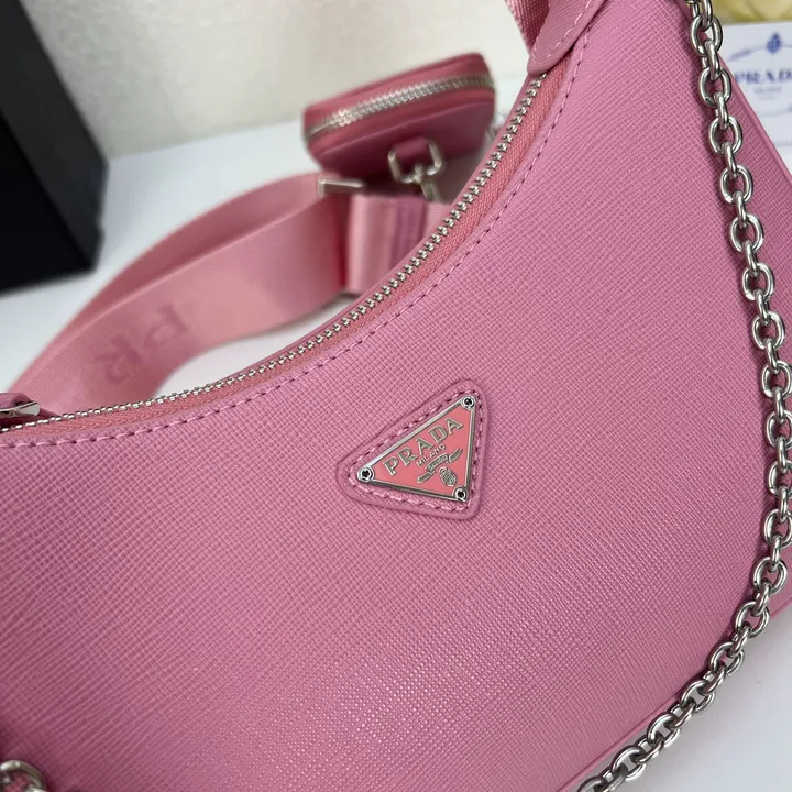 スーパーコピー バレンシアガ キーホルダー