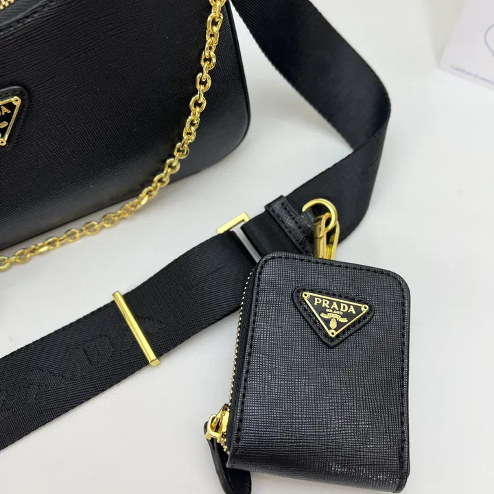 スーパーコピー バレンシアガ キーホルダー