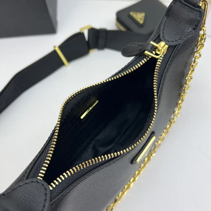 スーパーコピー バレンシアガ キーホルダー