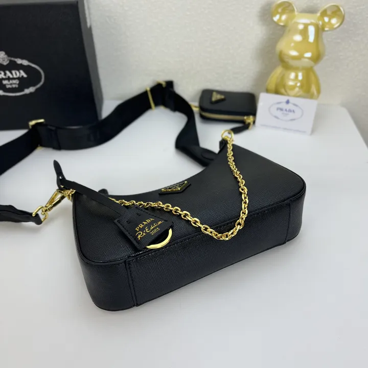 スーパーコピー バレンシアガ キーホルダー