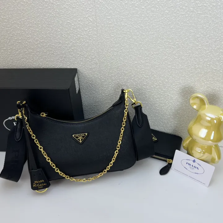 スーパーコピー バレンシアガ キーホルダー