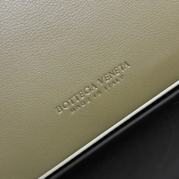 スーパーコピー ボッテガ ヴェネタ キーホルダー