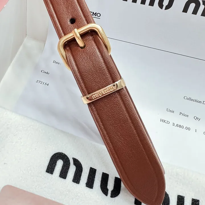 スーパーコピー ミュウミュウ キーホルダー