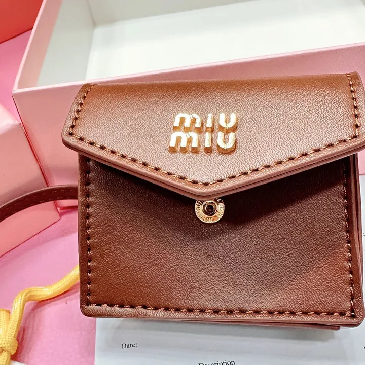 スーパーコピー ミュウミュウ キーホルダー