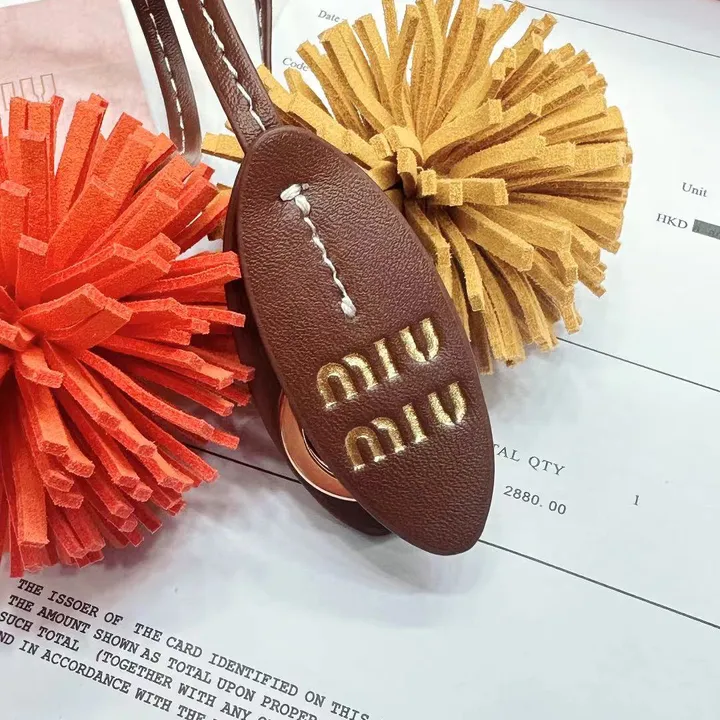 スーパーコピー ミュウミュウ キーホルダー