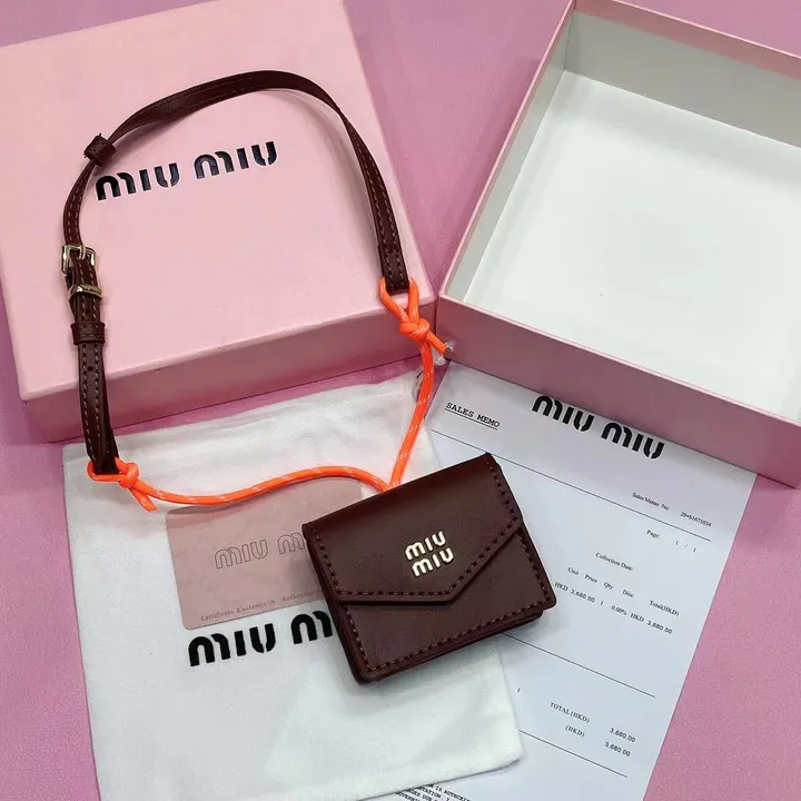 スーパーコピー ミュウミュウ キーホルダー