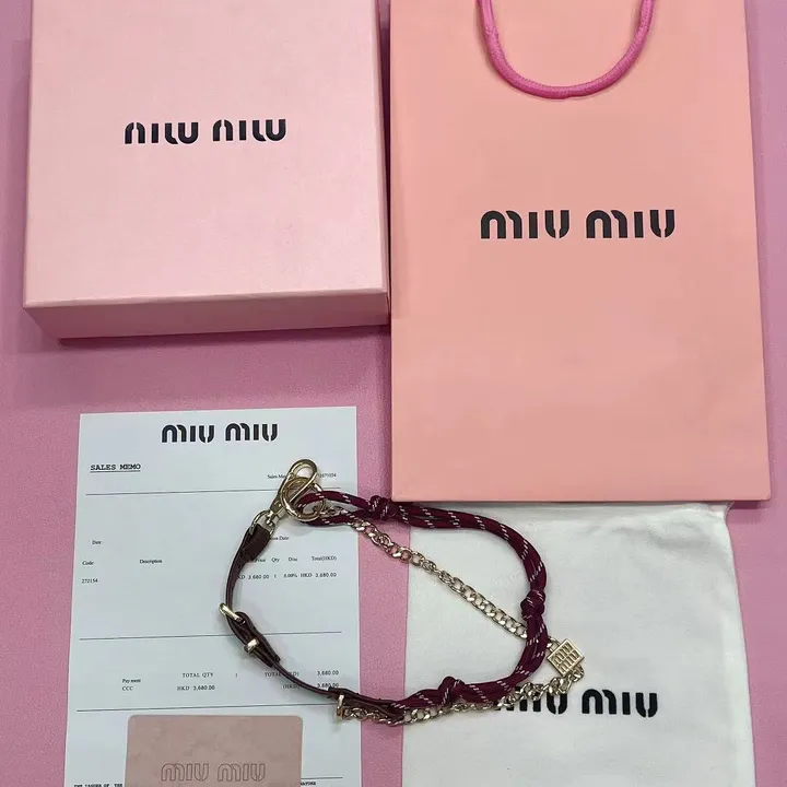 スーパーコピー ミュウミュウ キーホルダー