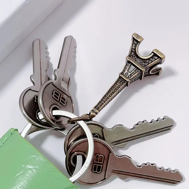 スーパーコピー バレンシアガ キーホルダー