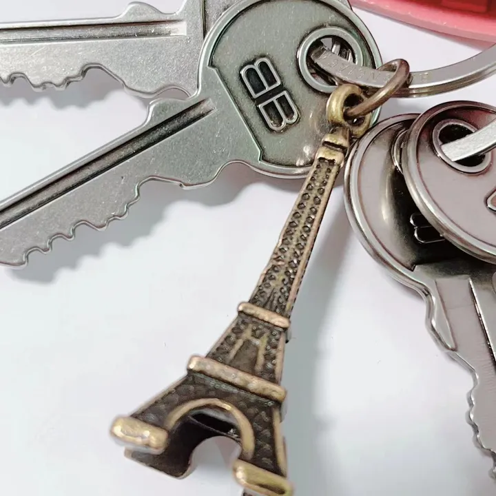 スーパーコピー バレンシアガ キーホルダー