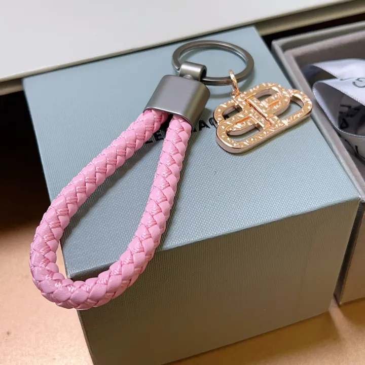 スーパーコピー バレンシアガ キーホルダー