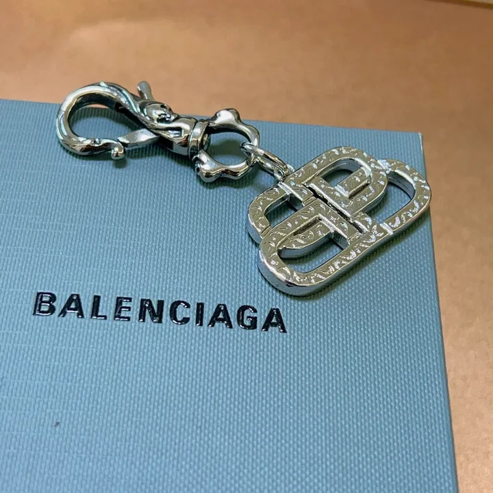 スーパーコピー バレンシアガ キーホルダー