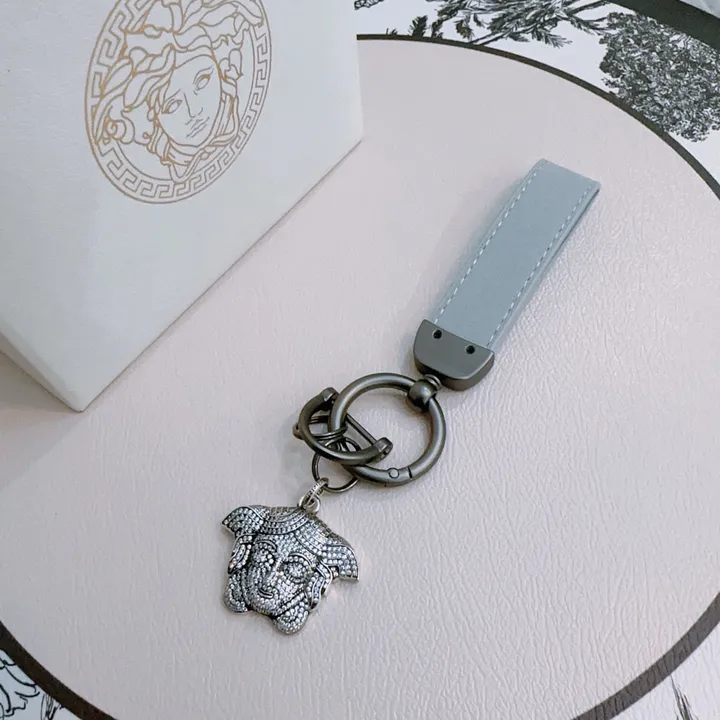 スーパーコピー プラダ キーホルダー