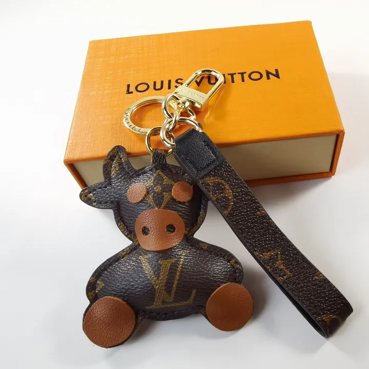 スーパーコピー ミュウミュウ キーホルダー