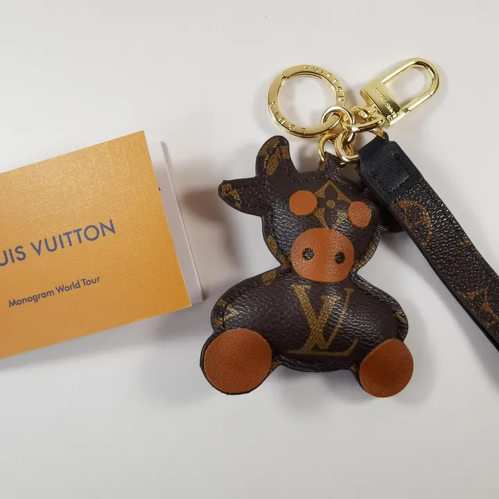 スーパーコピー ミュウミュウ キーホルダー