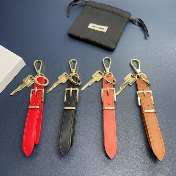 スーパーコピー ミュウミュウ キーホルダー