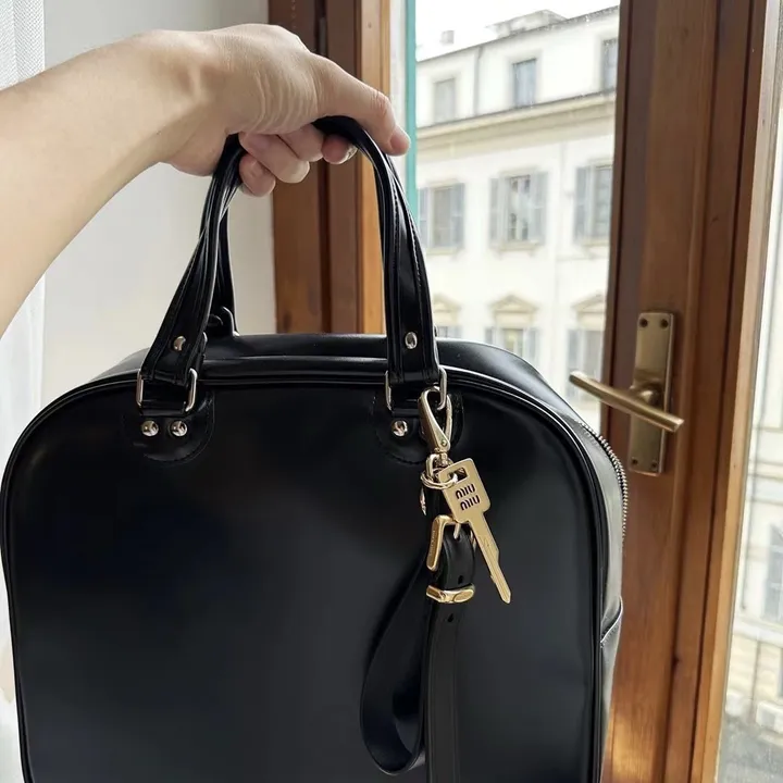 スーパーコピー ミュウミュウ キーホルダー