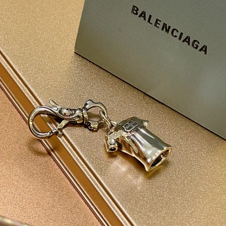 スーパーコピー バレンシアガ キーホルダー