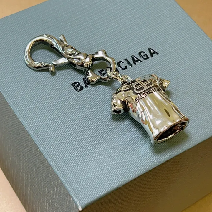 スーパーコピー バレンシアガ キーホルダー
