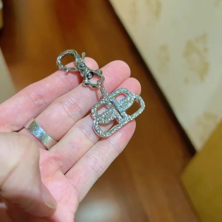 スーパーコピー バレンシアガ キーホルダー