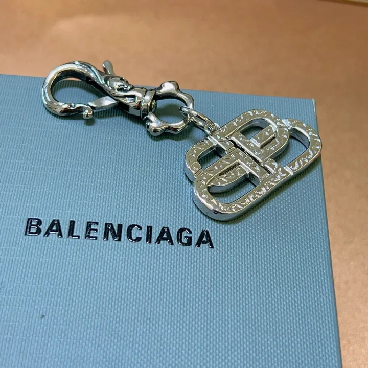 スーパーコピー バレンシアガ キーホルダー