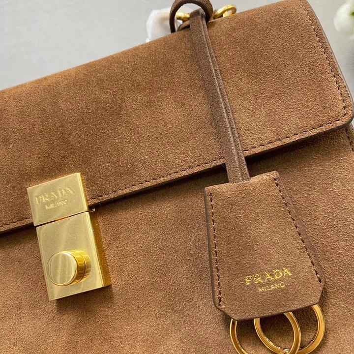 スーパーコピー プラダ キーホルダー