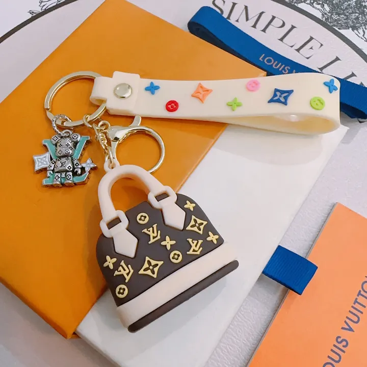 スーパーコピー ルイヴィトン キーホルダー