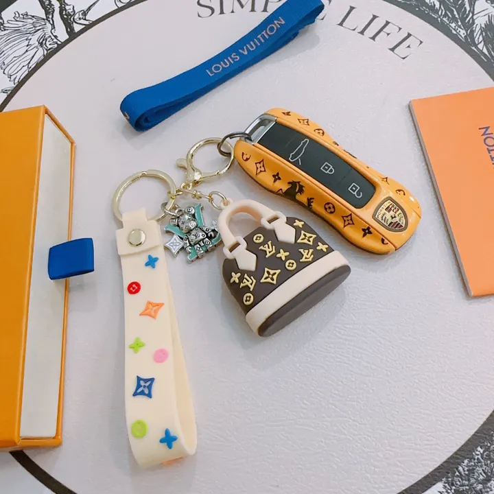 スーパーコピー ルイヴィトン キーホルダー
