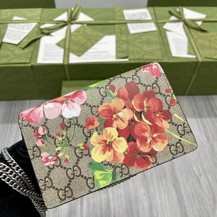 スーパーコピー グッチ キーホルダー