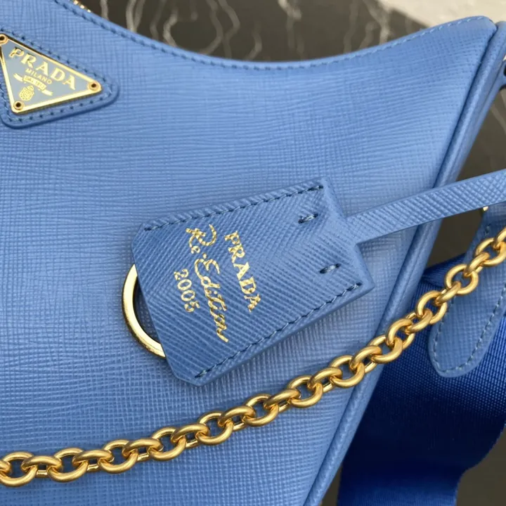 スーパーコピー プラダ キーホルダー