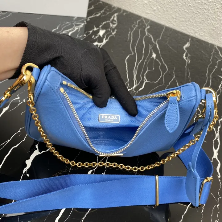 スーパーコピー プラダ キーホルダー