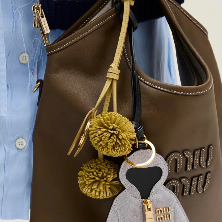 スーパーコピー ミュウミュウ キーホルダー