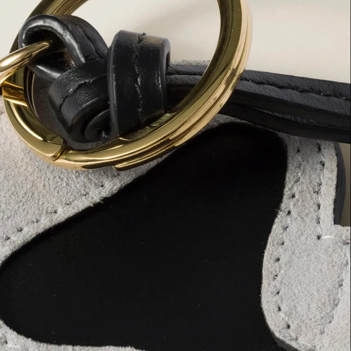 スーパーコピー ミュウミュウ キーホルダー