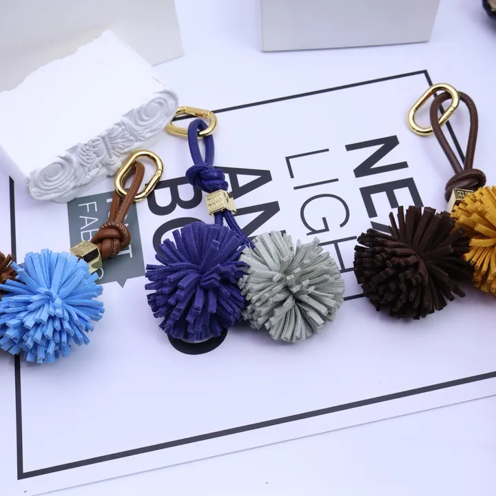 スーパーコピー ミュウミュウ キーホルダー