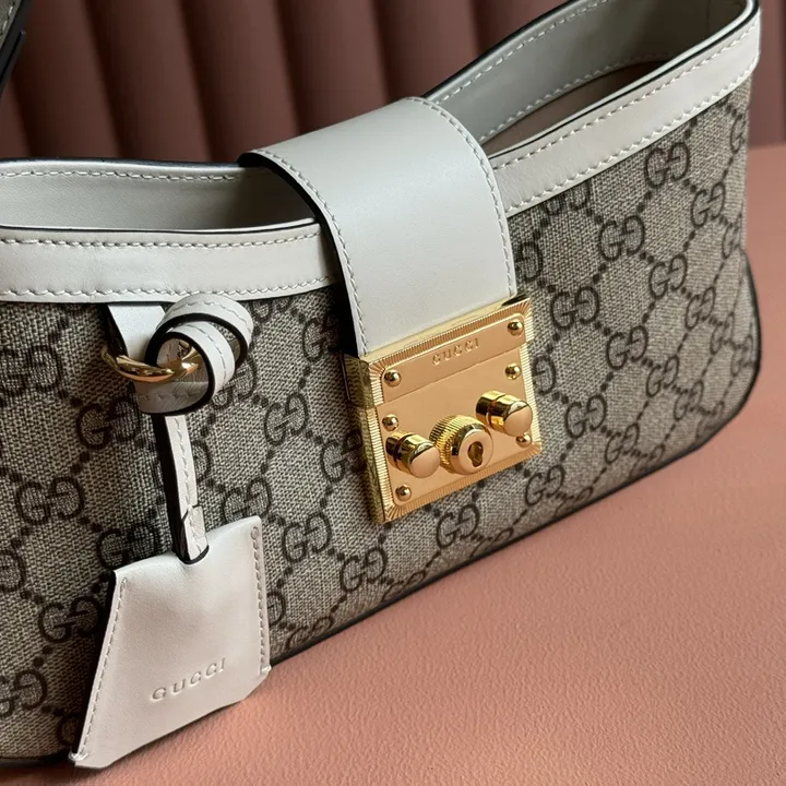 スーパーコピー グッチ キーホルダー