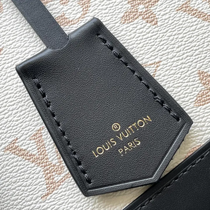 スーパーコピー ルイヴィトン キーホルダー