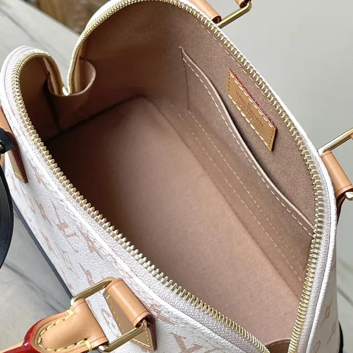 スーパーコピー ルイヴィトン キーホルダー