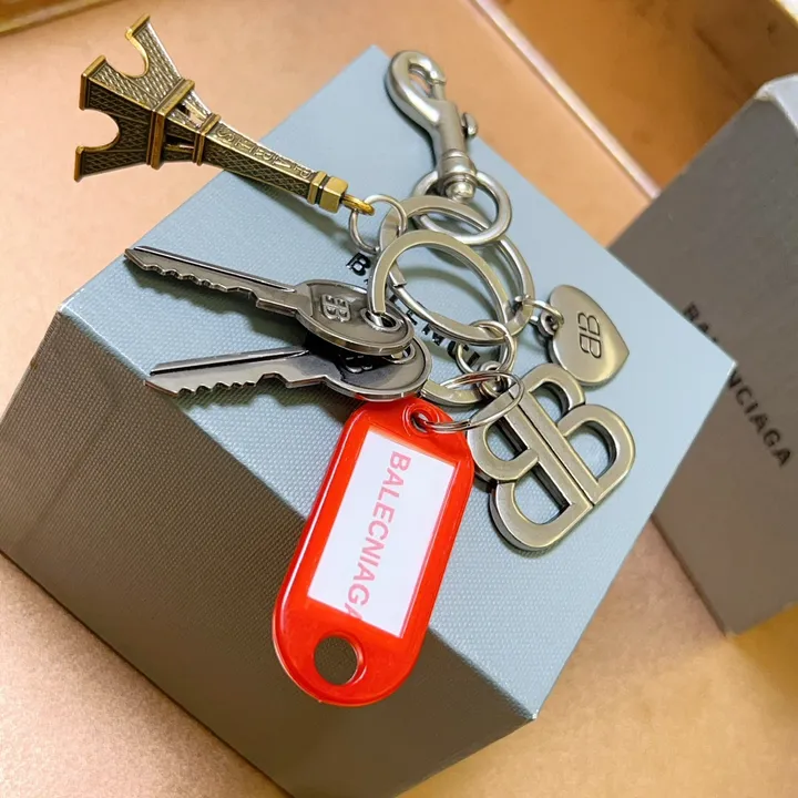 スーパーコピー バレンシアガ キーホルダー