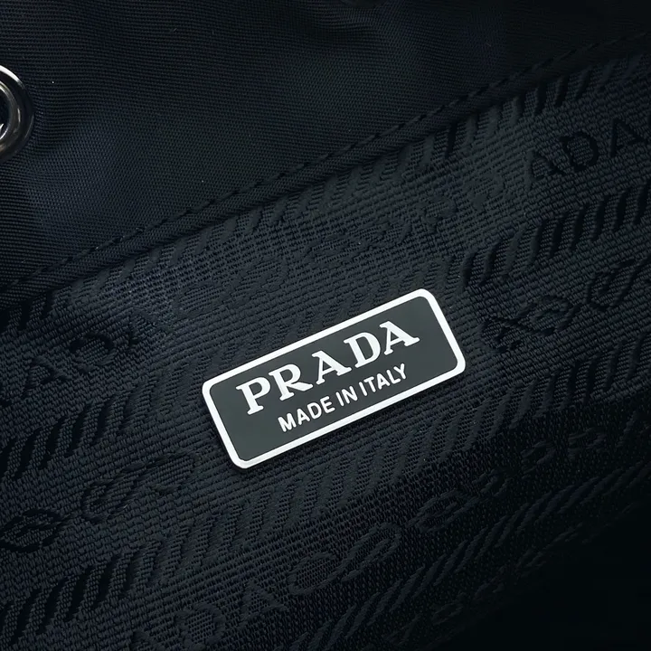 スーパーコピー プラダ キーホルダー