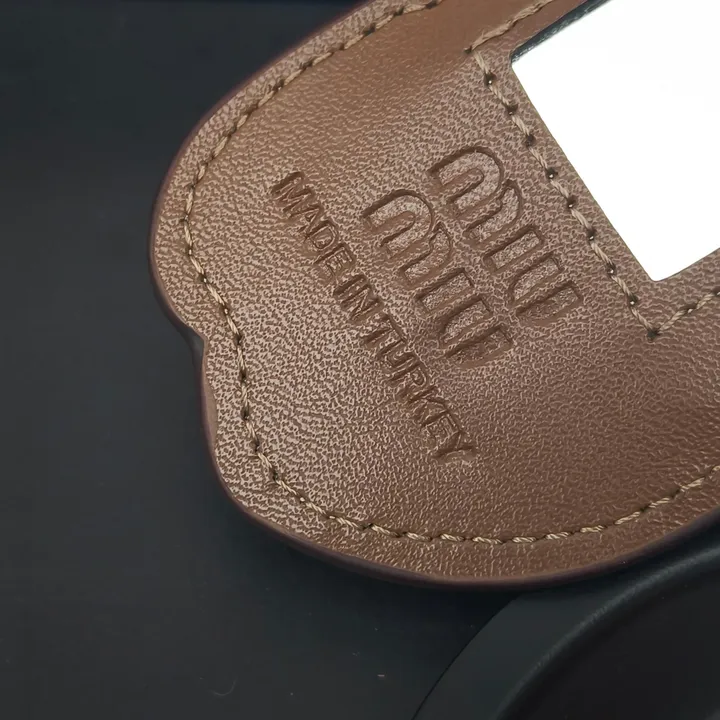 スーパーコピー ミュウミュウ キーホルダー